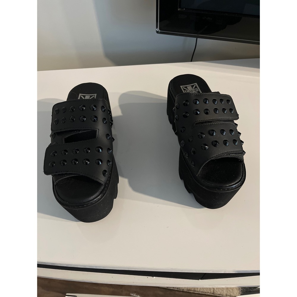 T.U.K. Black Studded Platform Slides Double Strap Chunky Sandals US M6 EU 39